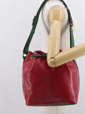 LOUIS VUITTON Epi Petit Noe Shoulder Bag Bicolor Green Red LV Auth ka2062